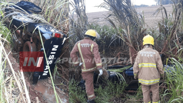 PISTA RESBALADIZA OCASIONA VUELCO SOBRE GRANEROS DEL SUR