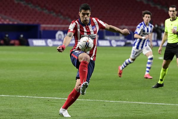 Luis Suárez y Oblak consolidan el liderato del Atlético - Fútbol - ABC Color