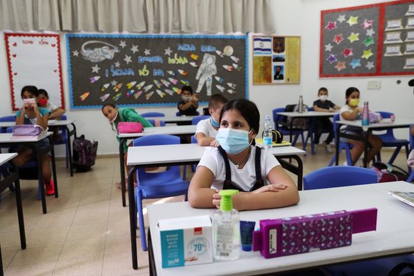 Israel: Colegios podrán prohibir el ingreso a los profesores que se nieguen a ser vacunados | Ñanduti