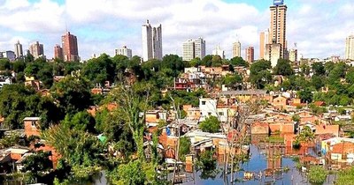 La Nación / Damnificados piden agua y baños
