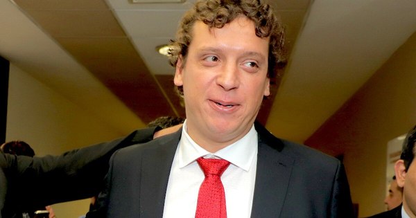 La Nación / Suspender elecciones y reelección es imposible