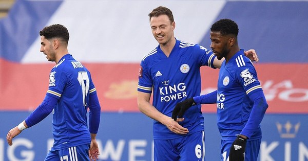 La Nación / Leicester y Chelsea saltan a semifinales