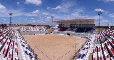 La Nación / Fútbol de playa de las estrellas