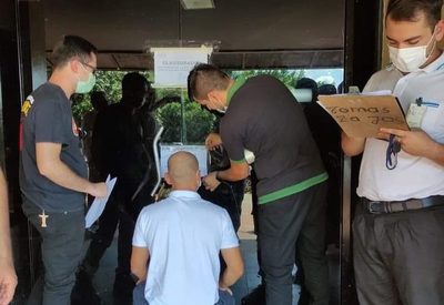 Clausuran Santo Boteco por polución de sonora