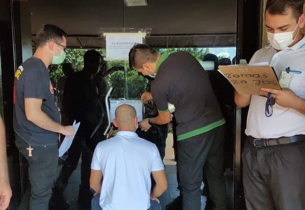 Clausuran Santo Boteco por polución de sonora