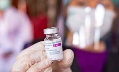 Diario HOY | Vacuna de AstraZeneca es efectiva en un 79% en prevención del covid-19, según estudio