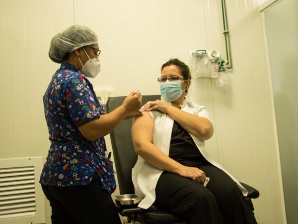 Ciudad del Este quiere comprar por su cuenta vacunas chinas contra COVID