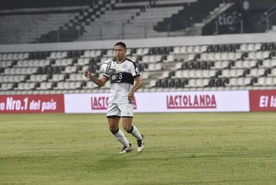 “Nos da dinámica”: Orteman y la titularidad de Jordan Santacruz - Olimpia - ABC Color