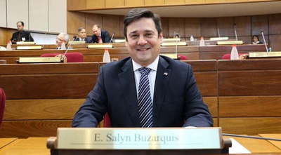 “No vuelvas a pedir cama para tus amigotes”, dice jefa de UTI a Salyn Buzarquis - Noticiero Paraguay
