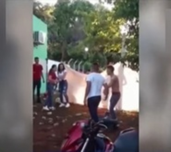 Fiestas clandestinas culminan en batalla campal - Paraguay.com