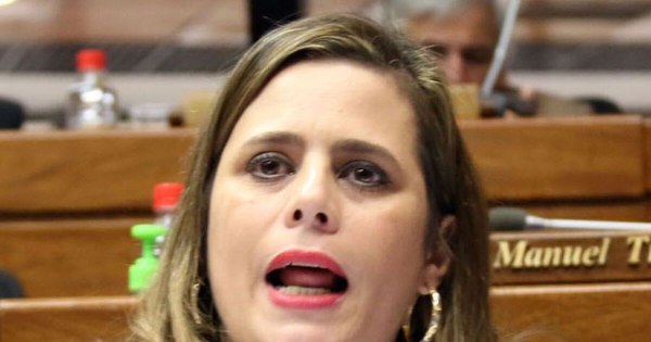 La Nación / Kattya González aclara denuncia de empresario extranjero