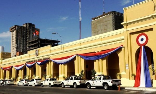 Designan a Luis Arias como comandante interino de la Policía Nacional | .::Agencia IP::.