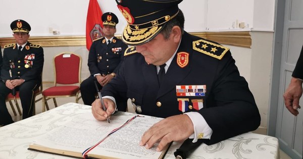 La Nación / Ejecutivo designa como comandante interino de la Policía Nacional a Luis Arias