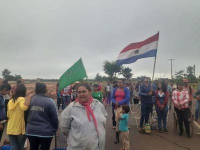 Reactivan manifestación contra Abdo y Velázquez en Canindeyú - Nacionales - ABC Color