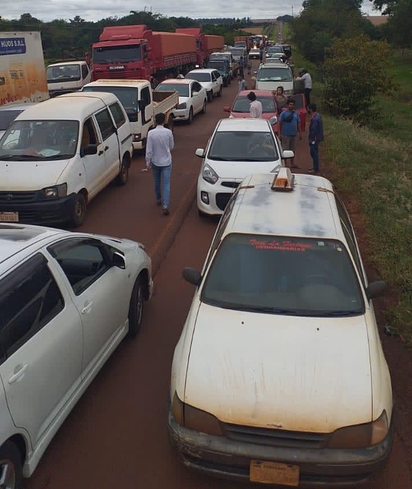 Manifestaciones y cierres de rutas en Alto Paraná - ADN Digital