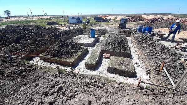 Gobierno Nacional construye 150 viviendas en Pilar con mano de obra local | .::Agencia IP::.