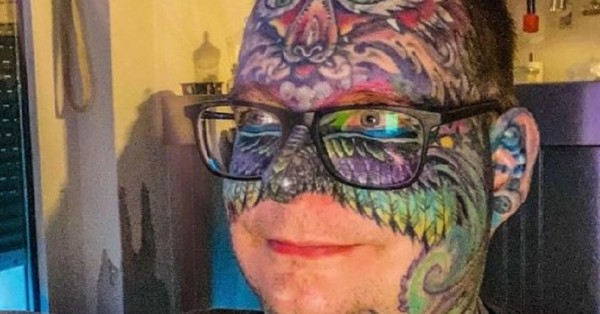 Bombero gasta más de 30.000 dólares en tatuajes porque le ayudan a controlar el dolor - C9N