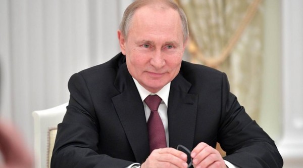 MUNDO | Putin anuncia que este martes se vacunará contra el COVID-19