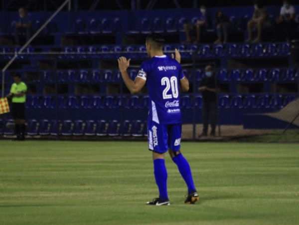 Pablo García y los equipos de Guaireña y Sol de América