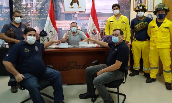 Municipalidad entrega aporte a Bomberos Voluntarios - Noticiero Paraguay