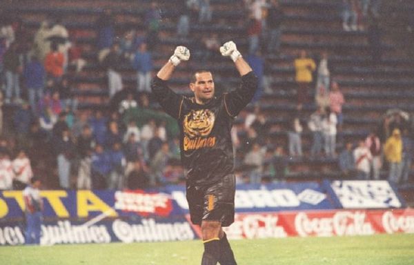 A 25 años del histórico gol de media cancha de Chilavert