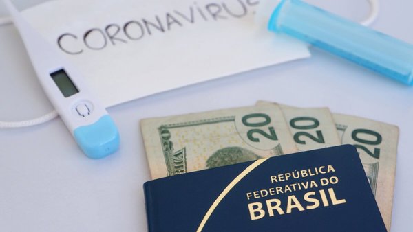 A mano armada robaron 20 dosis de vacuna anticovid en Brasil