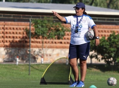 Con miras al primer amistoso del año - APF