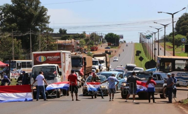 Diario HOY | Incidentes y detenidos en cierre de rutas en Alto Paraná