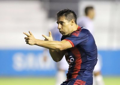 Crónica / “Ahora mismo”, Kure’i no se mueve de Cerro