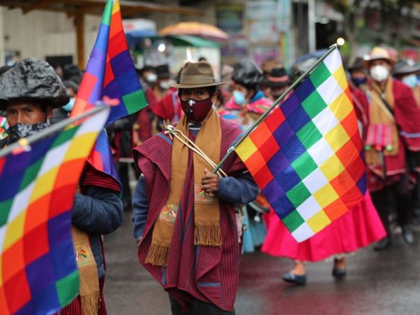 La tensión no cesa en Bolivia, dividida por detención de Áñez