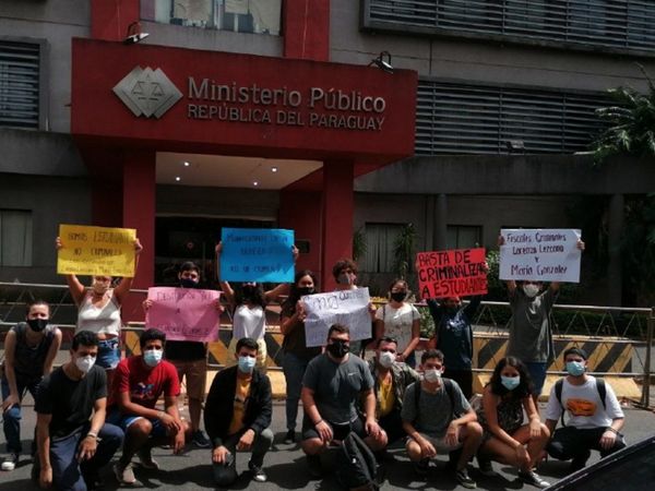 El PLRA asiste a los jóvenes imputados tras manifestaciones