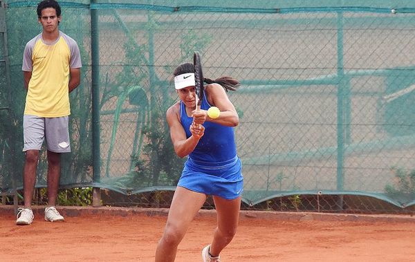 Paulina Franco con triunfo en Armenia - Tenis - ABC Color