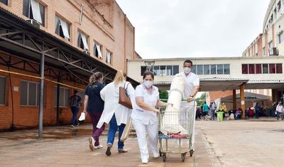 Ciudadanía reacciona ante la falta de previsión y respuesta de Salud Pública - Nacionales - ABC Color