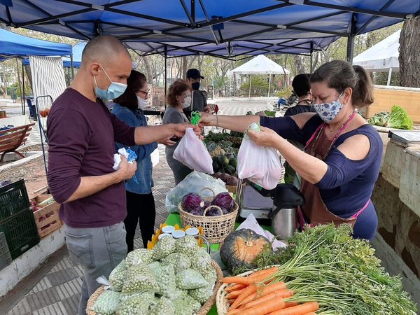Preparan ferias agropecuarias en Asunción, Limpio y San Lorenzo, por Semana Santa - ADN Digital