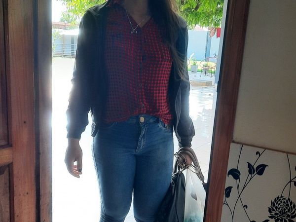 Denunció que sátiro se tocó su asunto mientras ella esperaba el micro