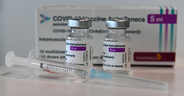 La Nación / Ensayos de vacuna de AstraZeneca en EEUU bajo sospecha y medidas anti-COVID en Alemania y Brasil