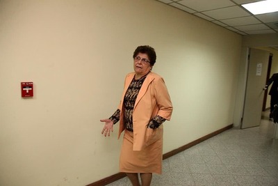 Citada para audiencia preliminar, Noyme Yore por caso de lesión de confianza - Judiciales.net