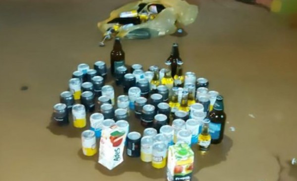 Pillado con las “manos en las cervezas”
