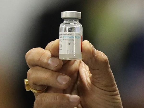 Laboratorio de vacunas indias no cuenta con certificación para uso de emergencia · Radio Monumental 1080 AM