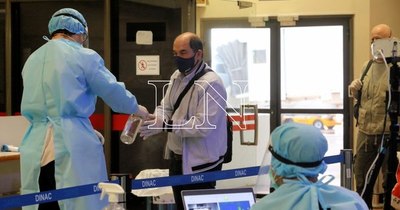 La Nación / Viajeros del exterior no representan riesgo sanitario, asegura Salud