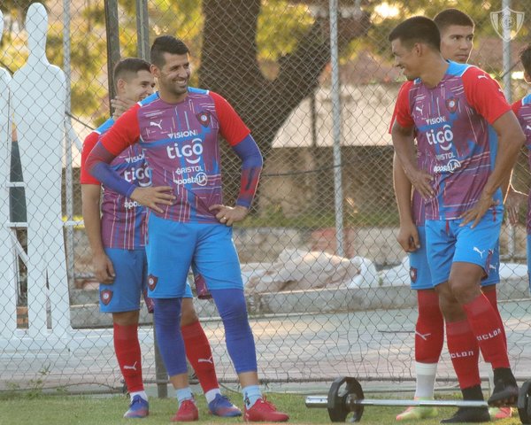 El emotivo mensaje de aliento de Churin para Muñoz, que será baja varios meses por grave lesión - Megacadena — Últimas Noticias de Paraguay