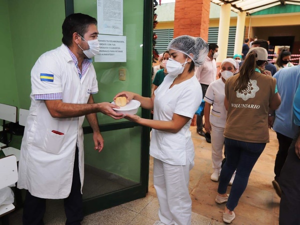 Oficina de la Primera Dama distribuye almuerzo a hospitales de Asunción y Central