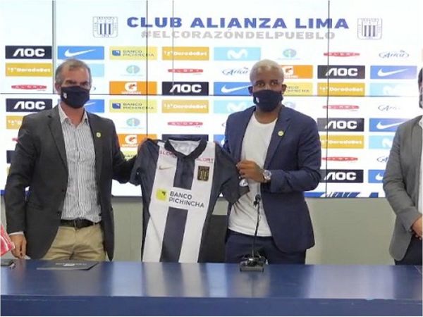 Jefferson Farfán vuelve a Alianza Lima