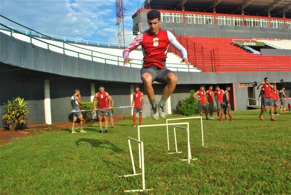 A pesar de la incertidumbre, mañana se programan tres fechas - Fútbol - ABC Color