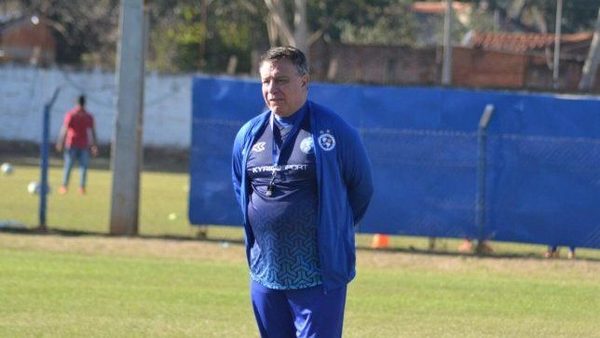 Éver Hugo Almeida es nuevo técnico de Sol de América