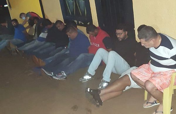 Caen 14 supuestos miembros de PCC en plena “asamblea” en Pedro Juan - Nacionales - ABC Color