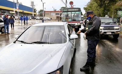 Diario HOY | Encierro pero sin hambre: piden 'copiar' modelo uruguayo y no endeudar más al país
