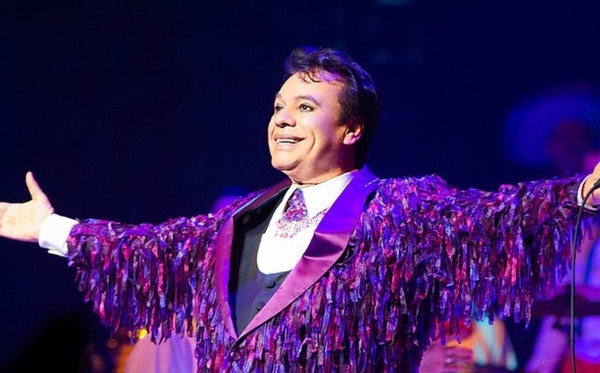 Juan Gabriel tendrá su propia película y una serie bibliográfica