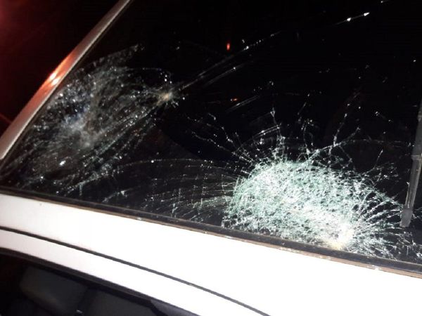 Manifestantes son reprimidos y fiscal sufre agresión en Yasy Cañy