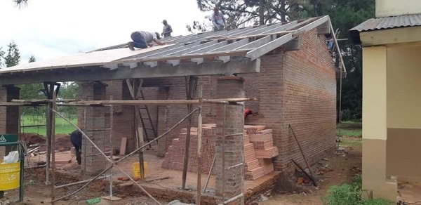 CONTINÚAN CONSTRUCCIONES EN ESCUELA DE CA’ATYMI- CARMEN DEL PNÁ 